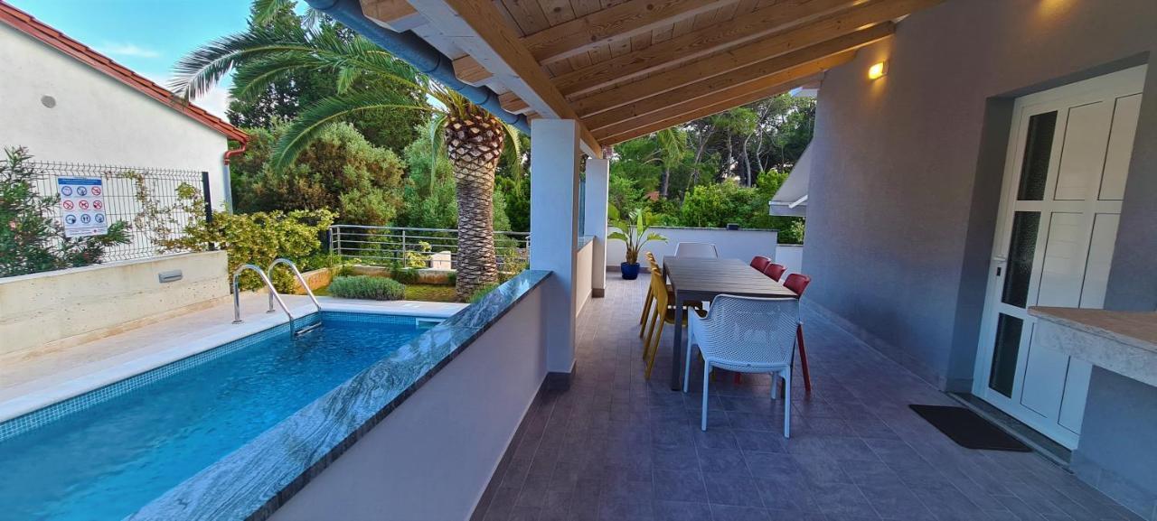 Villa Artaturi Mali Lošinj Kültér fotó