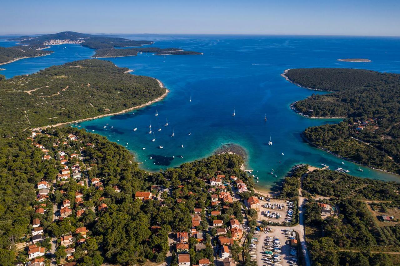 Villa Artaturi Mali Lošinj Kültér fotó