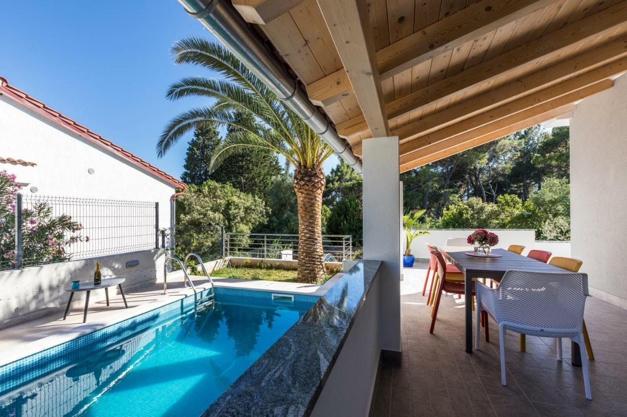 Villa Artaturi Mali Lošinj Kültér fotó