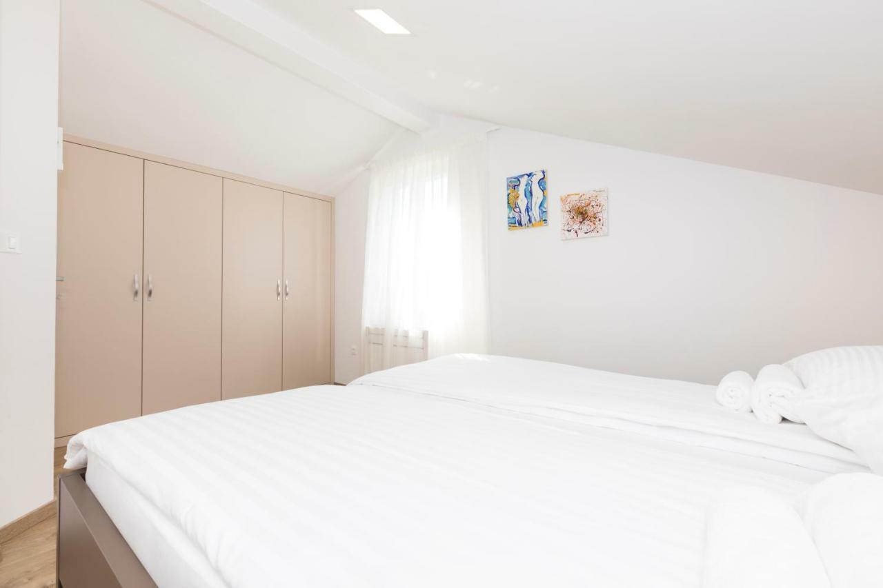 Villa Artaturi Mali Lošinj Kültér fotó
