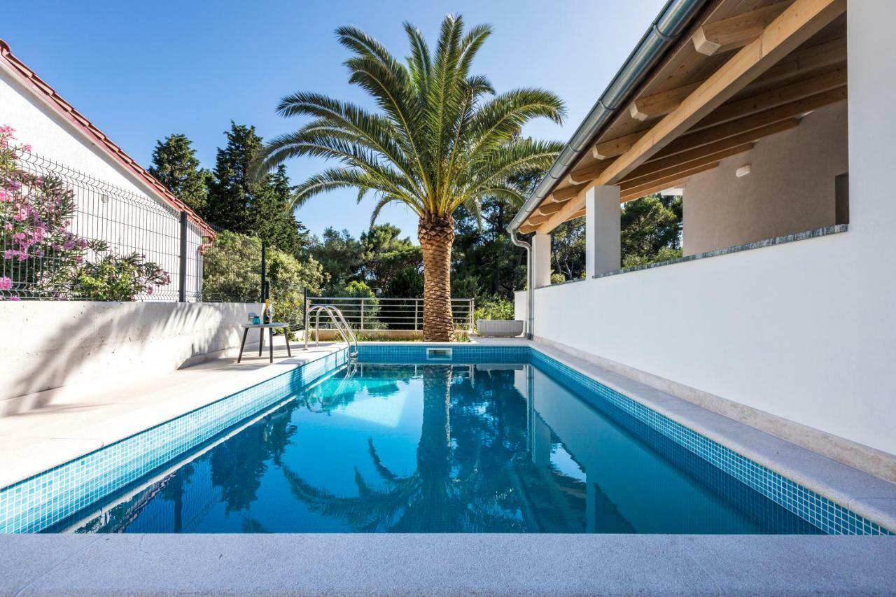 Villa Artaturi Mali Lošinj Kültér fotó